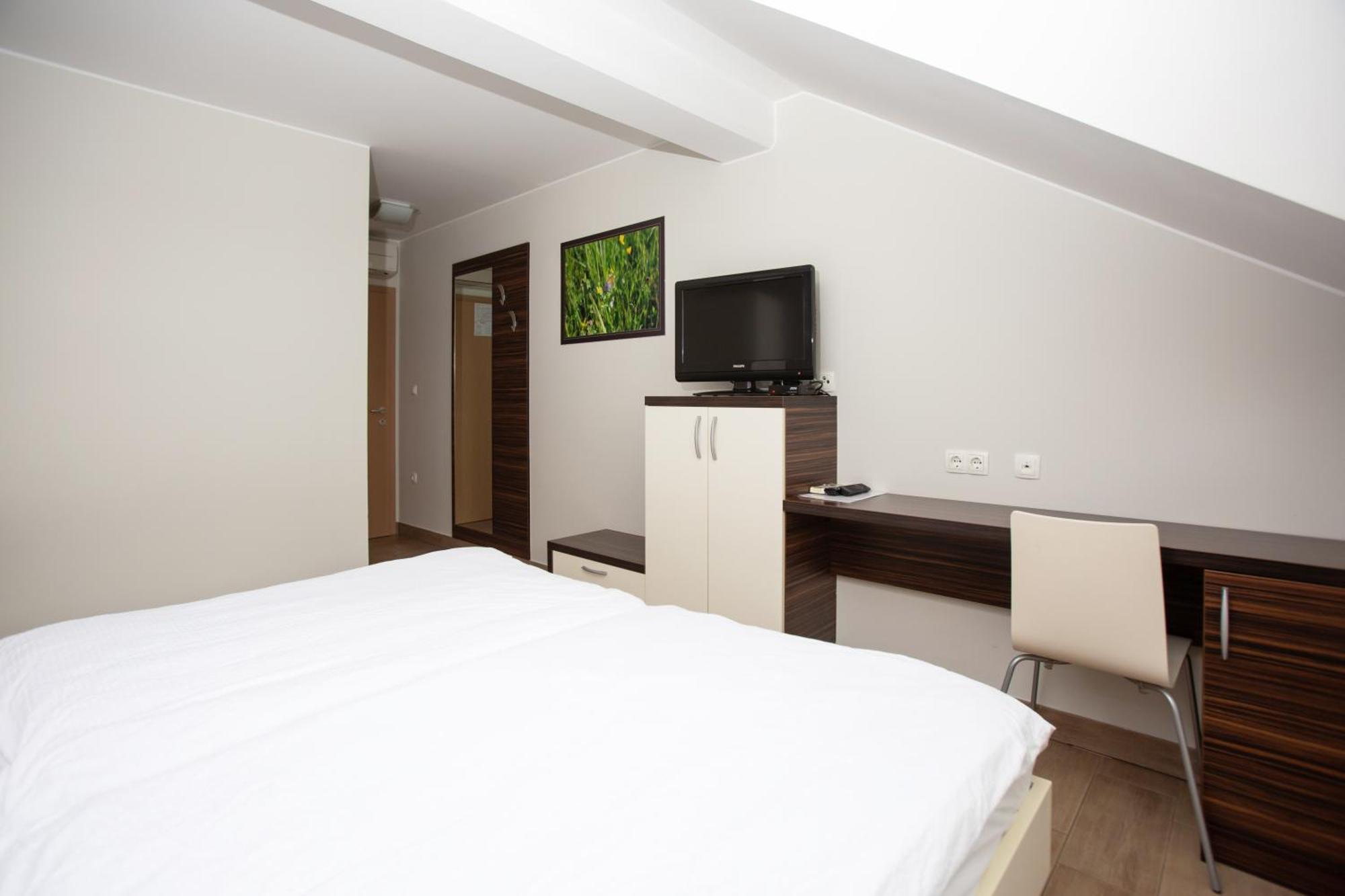 Rooms En Krajcar Cerknica Dış mekan fotoğraf